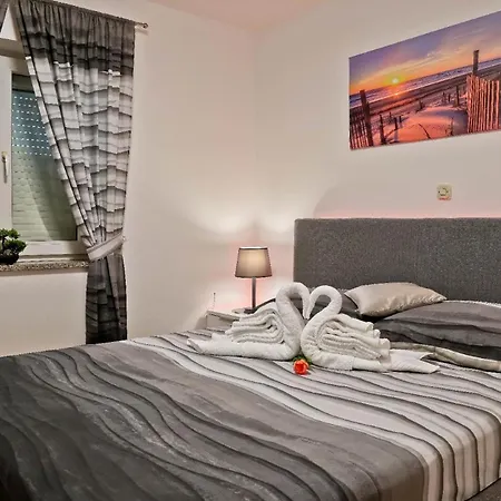 Fuer 8 Personen Ca 110 M In Sikici, Istrien Und Umgebung Apartment